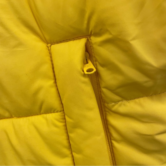 Yellow Puffer Jacket, Abercrombie & Fitch. Size S - Picture 9 of 13